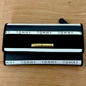 Tommy Hilfiger Wallet